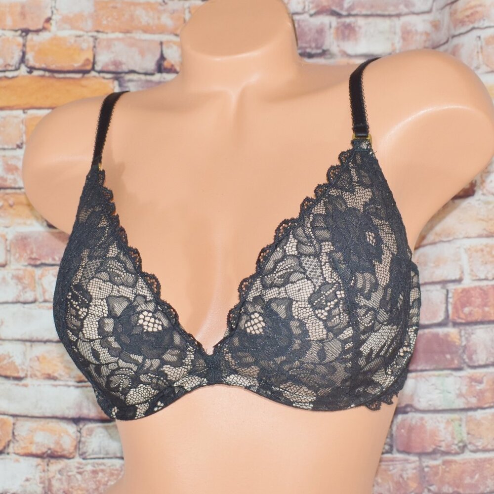 Victorias Secret Size 32D miracle Bra Push-Up Black Lace W Gold Hardware